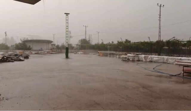 Batman’da şiddetli yağış taşkınlara neden oldu