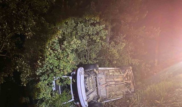 Bilecik’te şarampole uçan araç içinde bulunan 3 kişi yaralandı