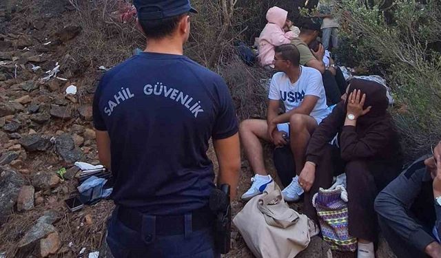Boncuklu koyunda 29’u çocuk 59 düzensiz göçmen ve 3 göçmen kaçakçısı yakalandı