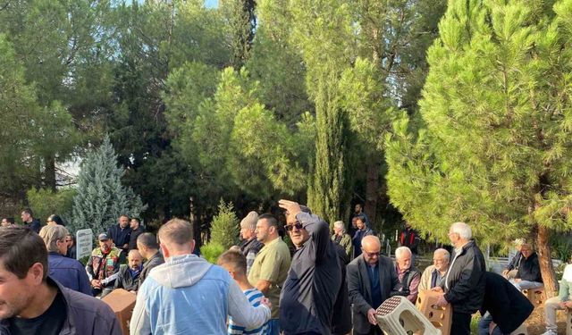 Çanakkale’deki kazada ağır yaralanan genç sürücü, 25 günlük yaşam mücadelesini kaybetti