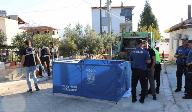 Çöp kamyonunun ezdiği yaşlı kadın hayatını kaybetti