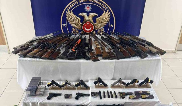 Düzce’de sosyal medya üzerinden silah teşhiri yapan şahıslara yönelik operasyon: 24 gözaltı
