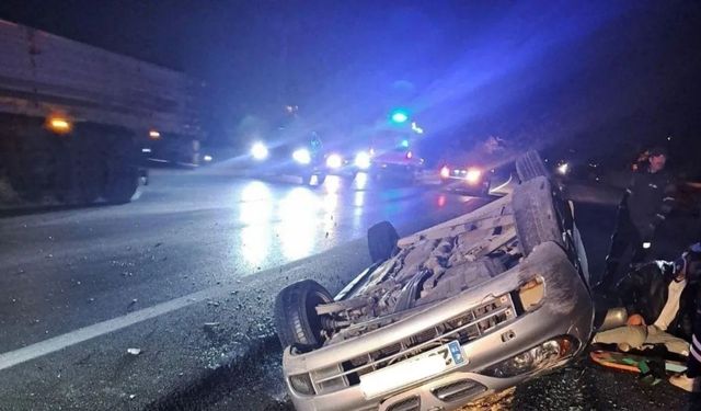 Elazığ’da otomobil takla attı: 2 yaralı