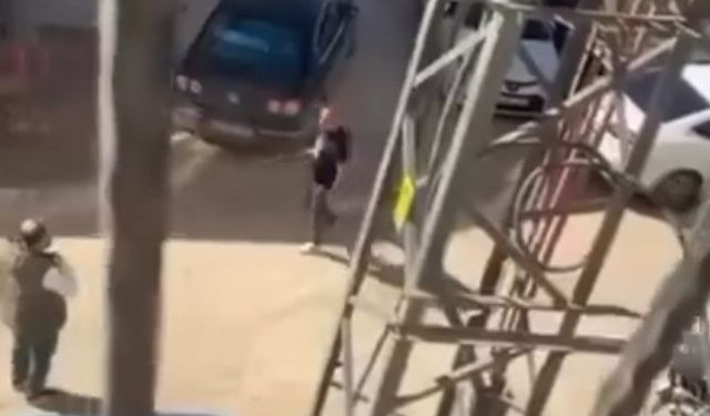 Elindeki tüfekle, "Kim hırsız" diye bağırıp havaya ateş açtı