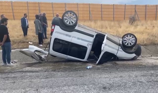 Erzincan’da takla atan araçtaki 4 kişi yaralandı
