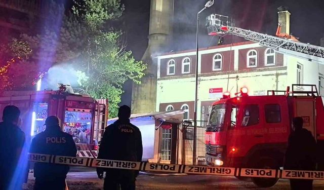 Erzurum’da Cami yangını korkuttu