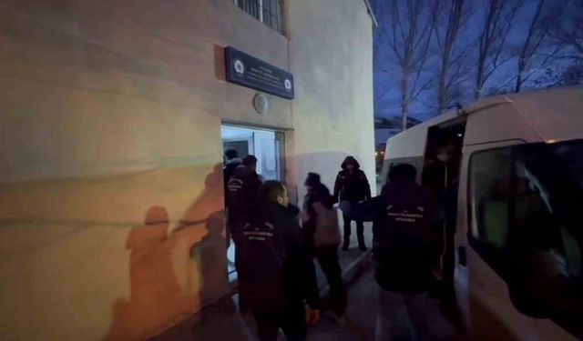 Erzurum’da kaçak göçmen operasyonu