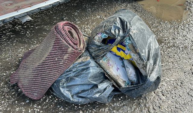 Hatay’da şiddetli yağış: Araçlarında mahsur kalan 25 kişi kurtarıldı