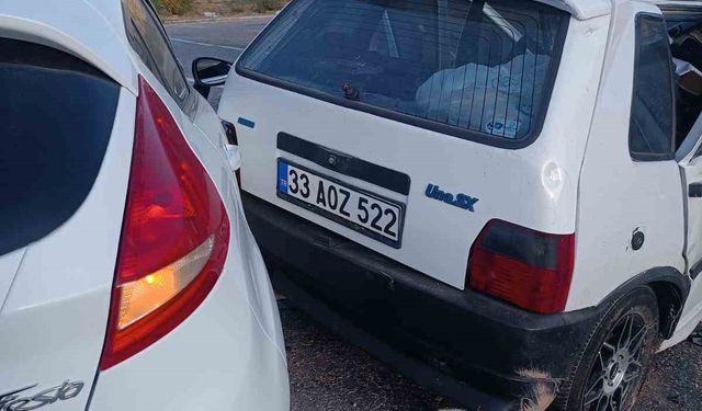 İki otomobil çarpıştı: 5 yaralı