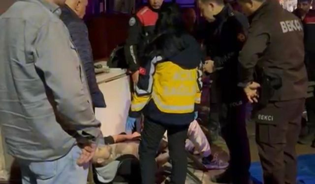 İzmir’de parkta kanlı tartışma: 5 yerinden bıçaklandı