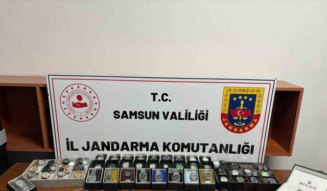 Jandarma ekiplerinden kaçak saat operasyonu