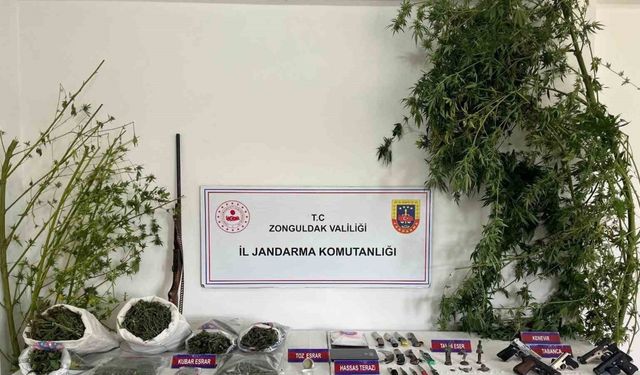 Jandarmadan narkotik operasyonu: 5 gözaltı