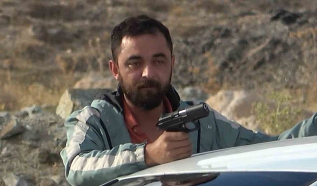 Jandarmanın 7 saat süren ikna çabası arkadaşının müdahalesiyle son buldu