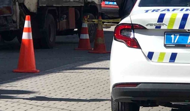 Kamyonun çarptığı yaşlı adam hayatını kaybetti