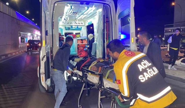 Karaman’da motosiklet yayaya çarptı: 2 yaralı