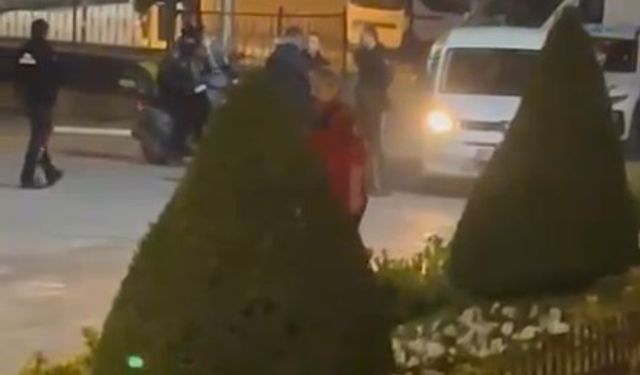 Kastamonu Belediyesi önünde işten çıkartılan şahıs eylem yapıp kendine zarar verdi