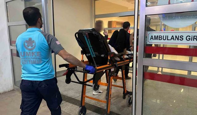 Kazara kendini bıçaklayan kadın yaralandı