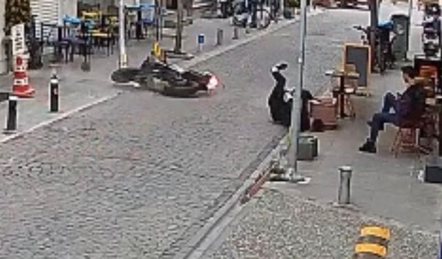 Kediye çarpmamaya çalışırken motosikleti deviren kasksız sürücü ağır yaralandı