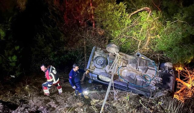 Kepsut’ta araç dereye uçtu: 5 yaralı