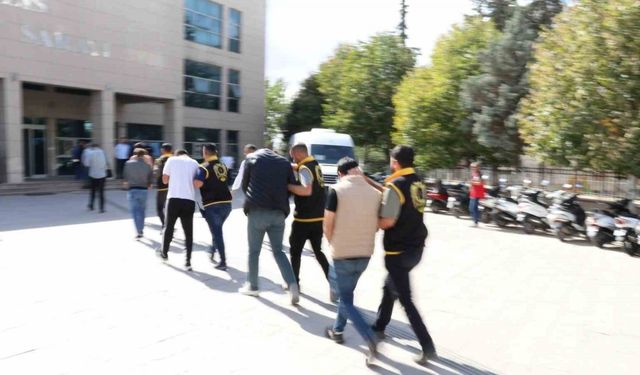 Kilis’te iş yerinin kurşunlanmasıyla ilgili 5 kişi yakalandı