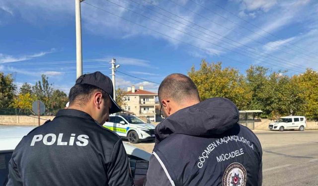 Kırşehir’de düzensiz göç operasyonu: 8 göçmen yakalandı
