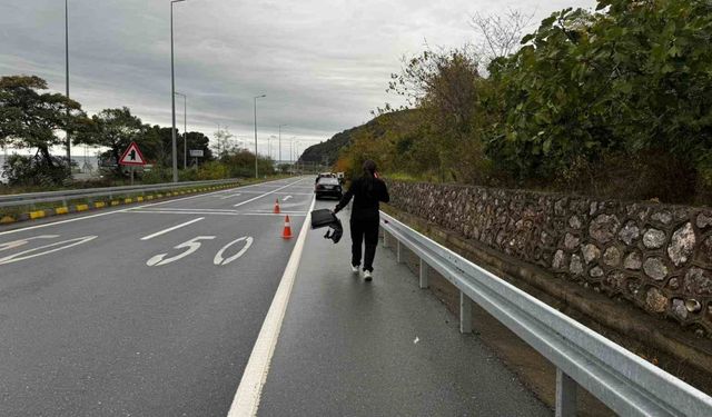 Kontrolden çıkan otomobil bariyere çarparak durabildi