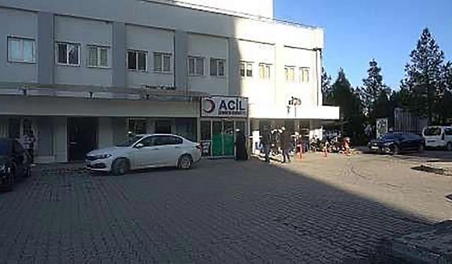 Kurtalan’da kontrolden çıkan motosiklet devrildi, 2 kişi yaralandı