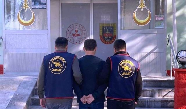 Kütahya’da 11 yıl 5 ay kesinleşmiş hapis cezasıyla aranan şahıs yakalandı
