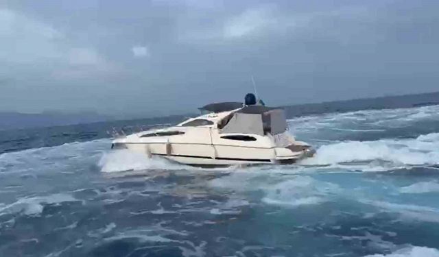 Lüks motoryat ile kaçarken yakalandılar