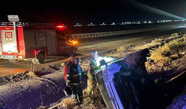 Mardin’de devrilen hafif ticari aracın sürücüsü yaralandı