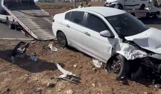 Mardin’de otomobil ile hafif ticari araç çarpıştı: 4 yaralı