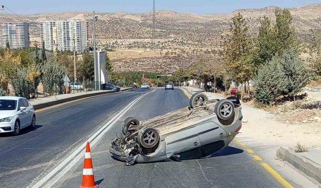 Mardin’de takla atan otomobil sürücüsü yaralandı