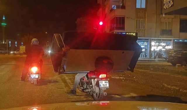 Motosikletle koltuk taşıyan yabancı uyruklu sürücü cezadan kaçamadı