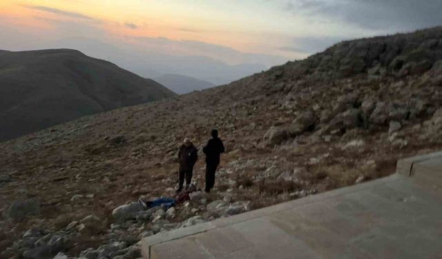 Nemruttun merdivenlerinden yuvarlanan turist yaralandı