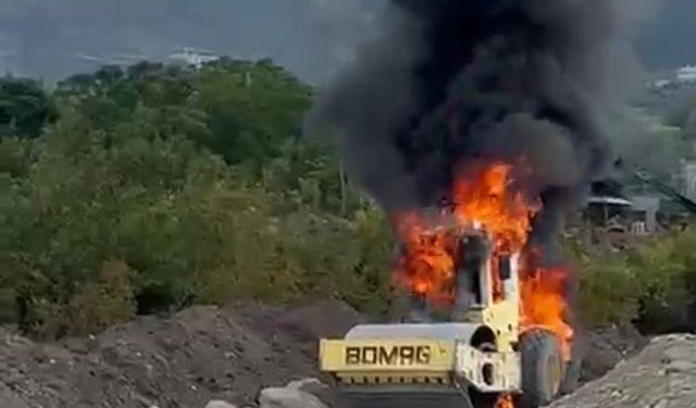 Osmaniye’de şantiyede iş makinasında çıkan yangın söndürüldü