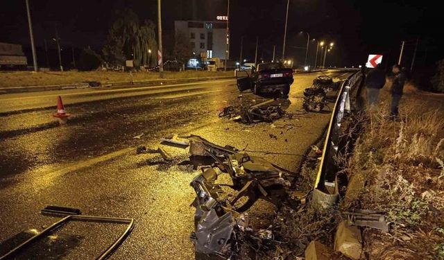 Parçalanan Tofaş’ta 1 kişi öldü, uzman çavuş ağır yaralandı