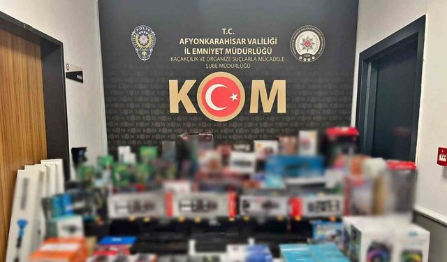 Polisten kaçak elektronik ürün operasyonu