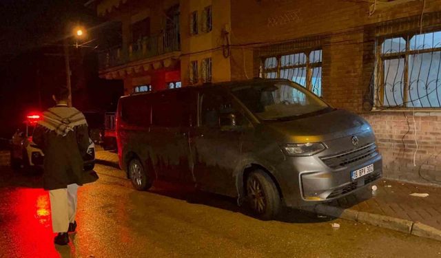 Polisten kaçan minibüs terk edilmiş halde bulundu