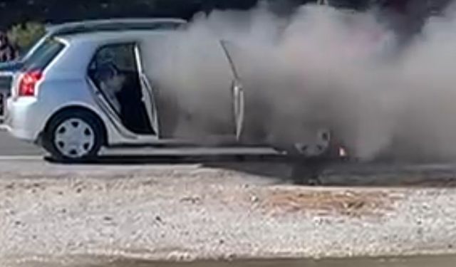 Sakar Geçidi’nde araç yangını