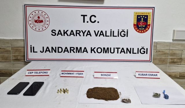 Sakarya’da uyuşturucu operasyonu: 2 şahıs tutuklandı