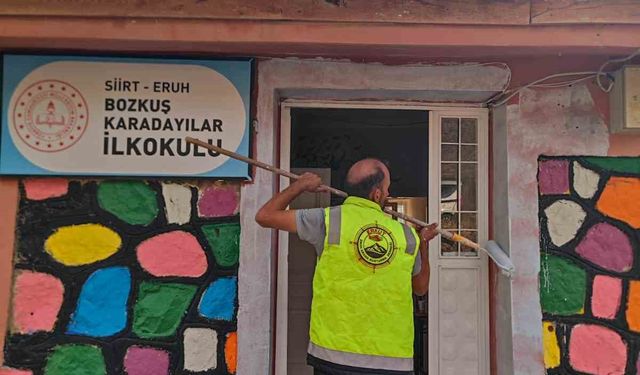 Siirt’te arama kurtarma ekibinden köy okuluna renkli dokunuş