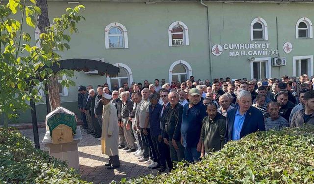 Siyanürlü, baltalı, bıçaklı aile faciasında anne öldü