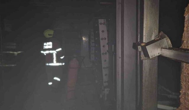 Susurluk’ta fabrika yangını: Ekipler kısa sürede müdahale etti