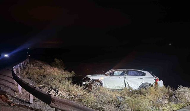 Takla atan otomobilde 4 kişi yaralandı