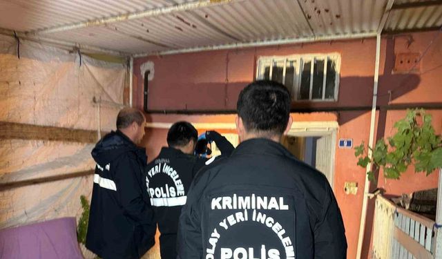 Uşak’ta baba, babaanne ve komşu bıçaklandı