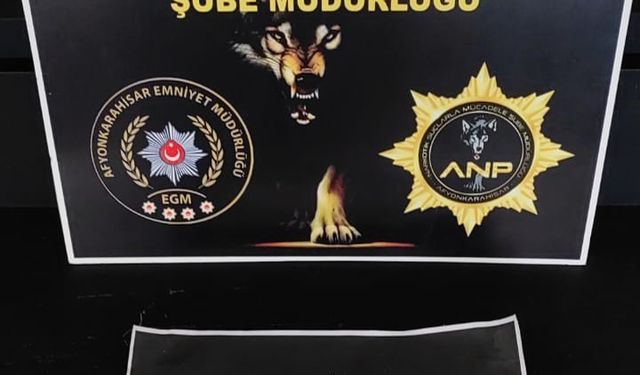 Uyuşturucuyla yakalanan 2 kişi tutuklandı