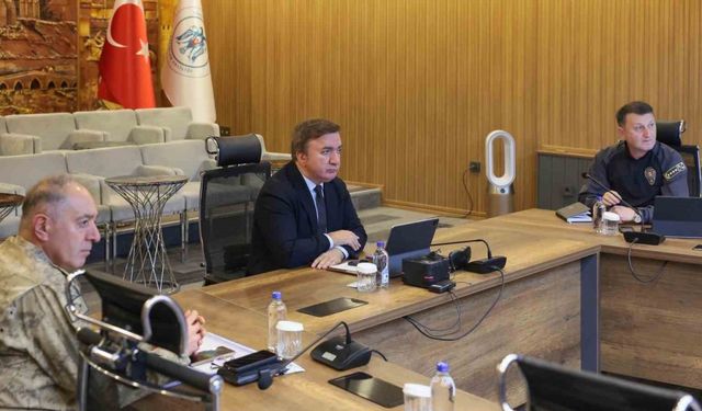 Vali Aydoğdu, İçişleri Bakanı Yerlikaya’nın başkanlığındaki VKS toplantısına katıldı