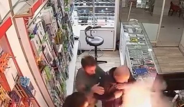 Van’da cep telefonu bataryası bomba gibi patladı