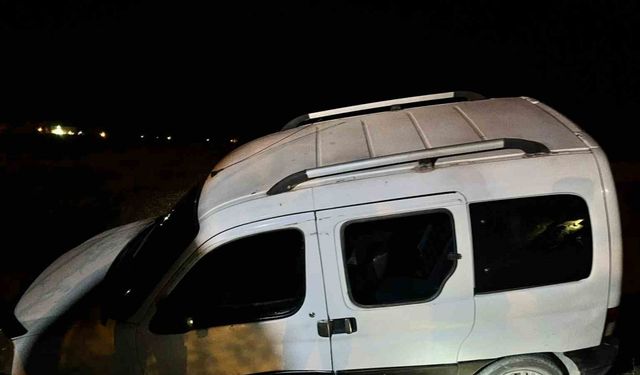 Van’da kamyonet takla attı: 2 yaralı