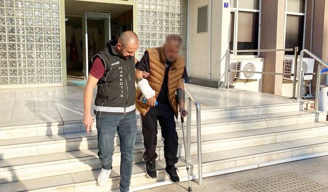Yaralandığı kaza bile uyuşturucu satışı yapmasına engel olmadı